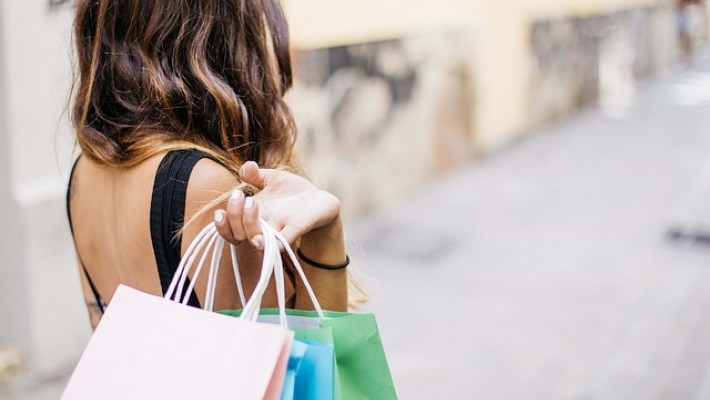 Mastering the Digital Marketplace: A Comprehensive Guide to Online Sales
